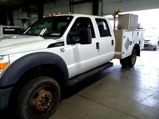 BUY FORD SUPER DUTY F-550 DRW 2011 4WD CREW CAB 176