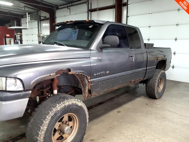 BUY DODGE RAM 2500 2002 4DR QUAD CAB 139