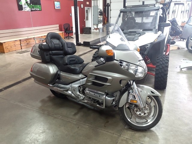 BUY HONDA GOLD WING 2002 CRUISER, Fairway Auto Auction