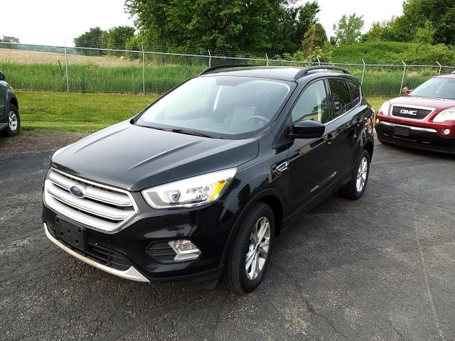 BUY FORD ESCAPE 2018 SE 4WD, Fairway Auto Auction