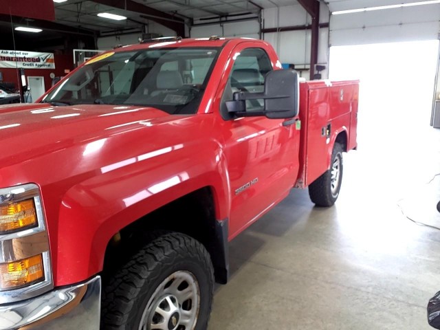 BUY CHEVROLET SILVERADO 3500HD 2015 4WD REG CAB 133.6