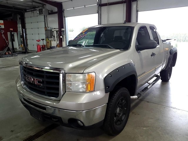 BUY GMC SIERRA 2500HD 2007 4WD EXT CAB 157.5