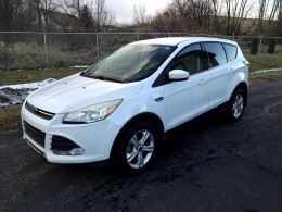 2014 FORD ESCAPE FWD 4DR SE 