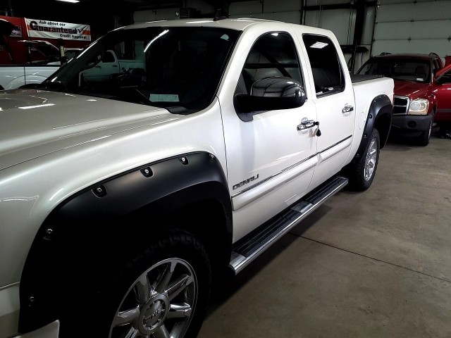 BUY GMC SIERRA 1500 2011 AWD CREW CAB 143.5