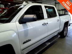 BUY CHEVROLET SILVERADO 1500 2017 4WD CREW CAB 143.5