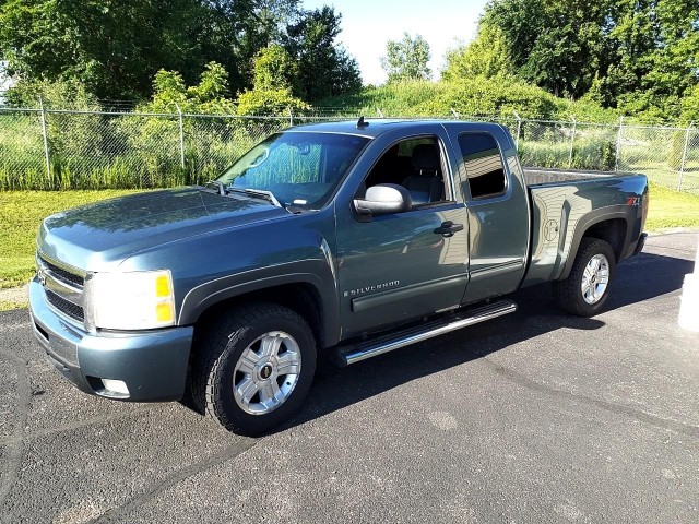 BUY CHEVROLET SILVERADO 1500 2009 4WD EXT CAB 157.5