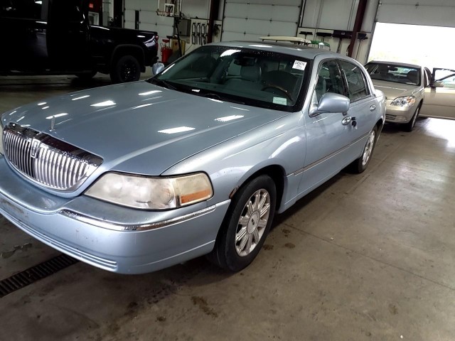 BUY LINCOLN TOWN CAR 2007 4DR SDN SIGNATURE LIMITED, Fairway Auto Auction