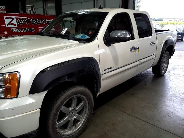 BUY GMC SIERRA 1500 2011 AWD CREW CAB 143.5