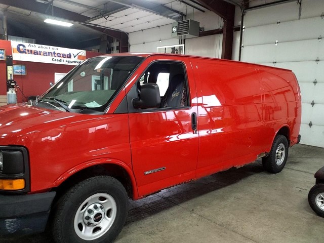 BUY GMC SAVANA CARGO VAN 2003 2500 155